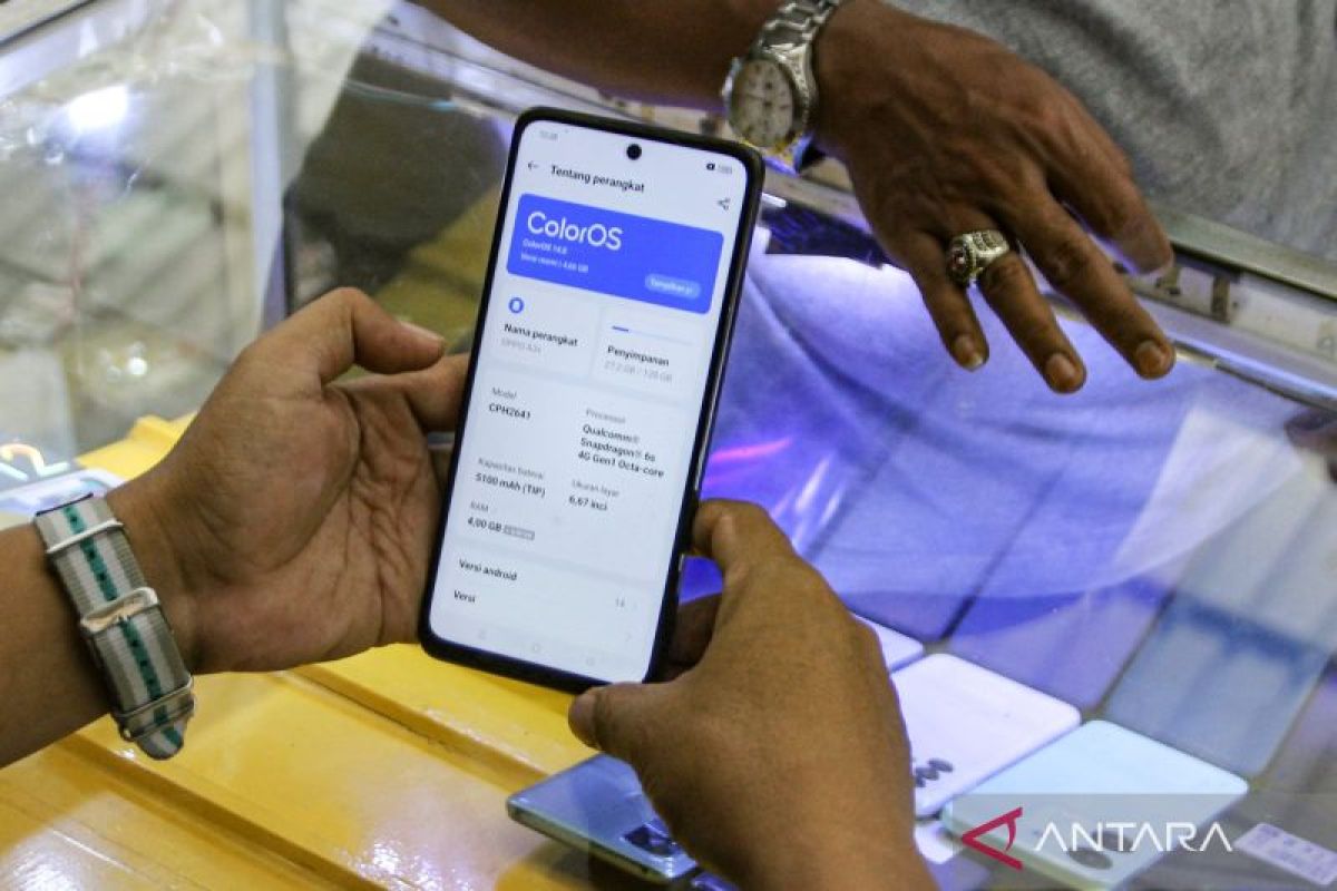 Greece considers ending internet anonymity to combat hoaxes