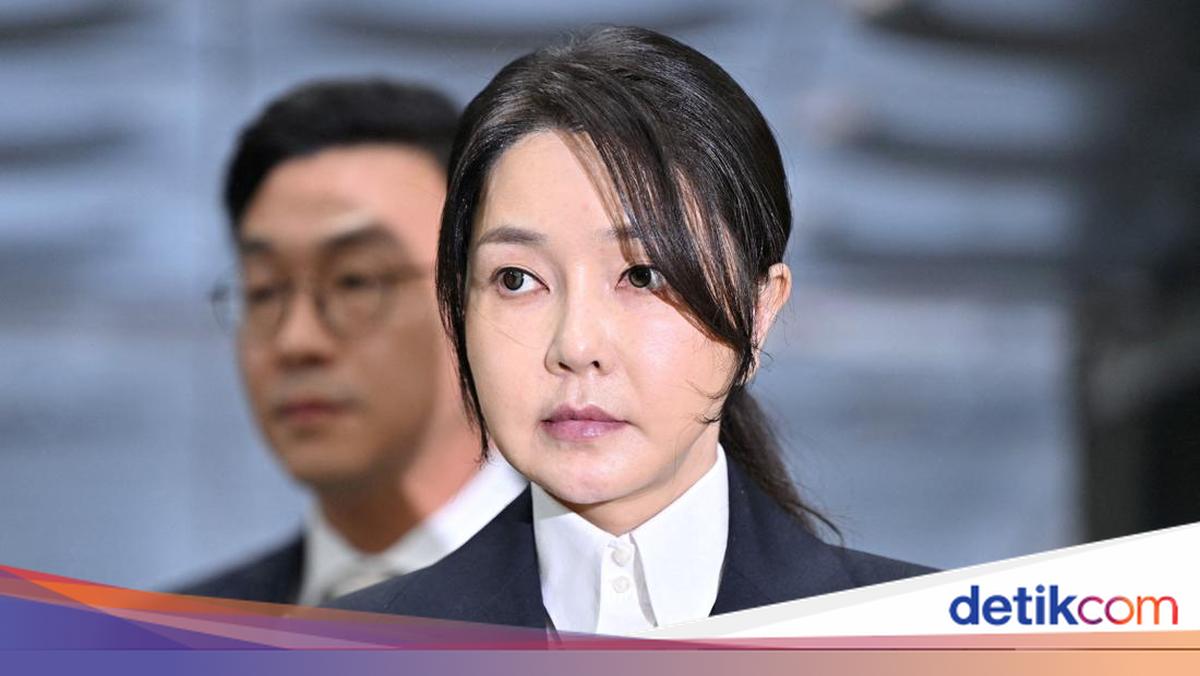 Prison Sentence for Former South Korean First Lady Increased to 4 Years