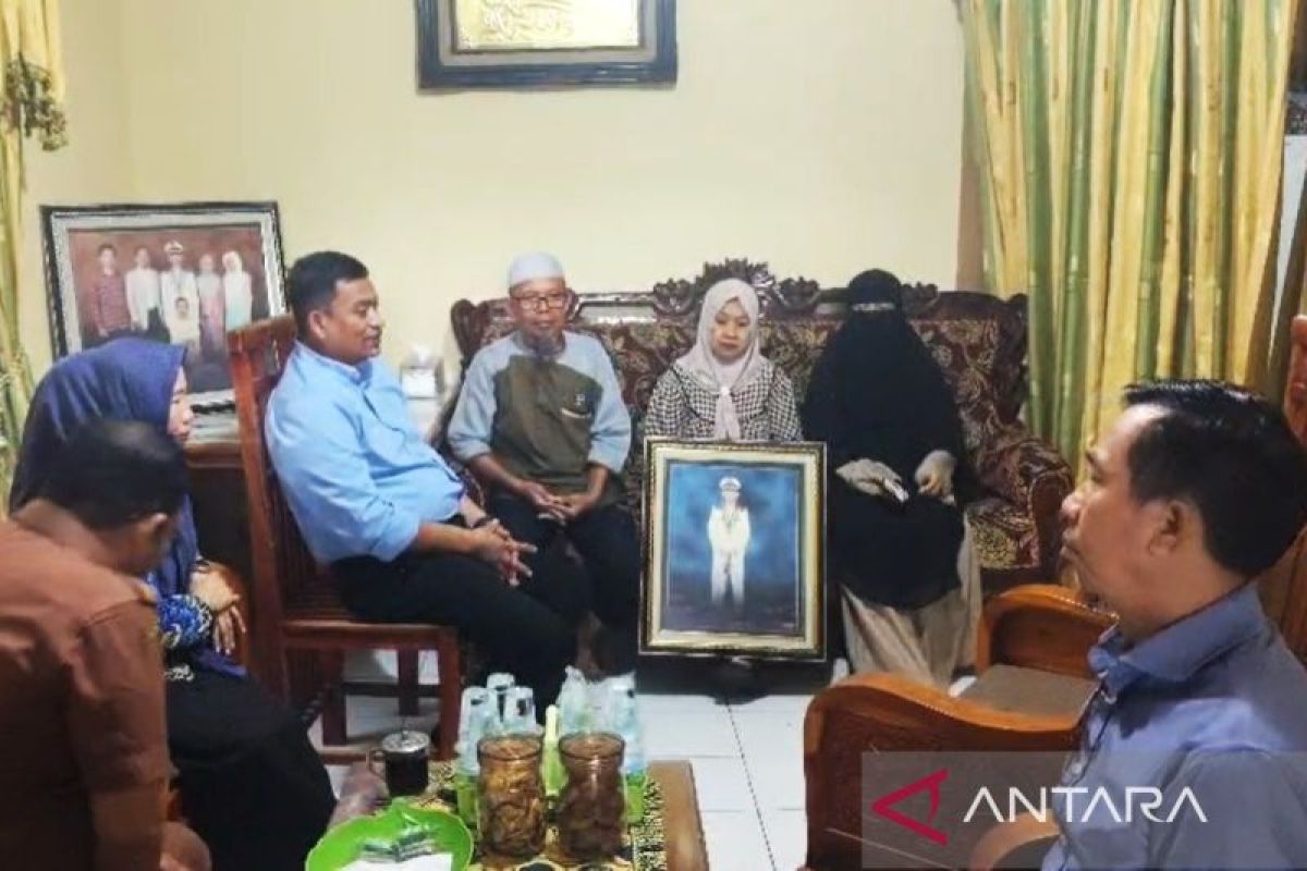 Two Sulsel residents held hostage by Somali pirates, provincial government acts swiftly