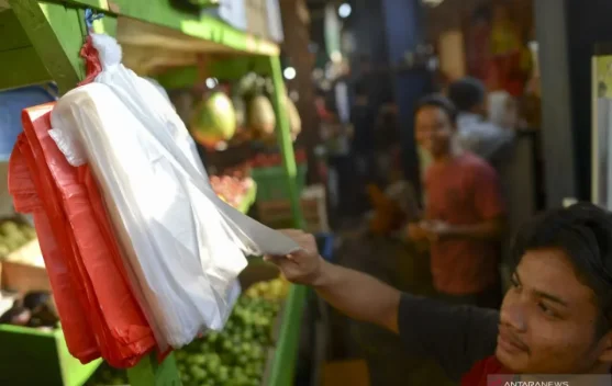 Government Exempts Import Duties on LPG and Plastic Raw Materials