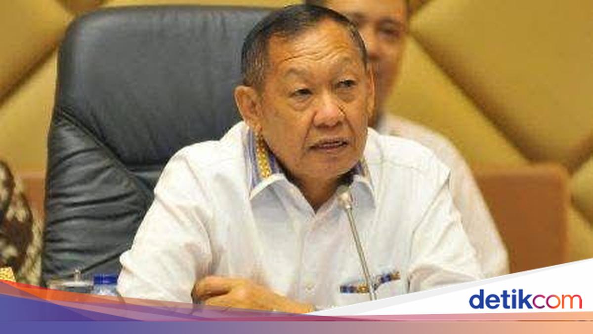 Golkar States Solution for Thousands of Level Railway Crossings Cannot Be Compromised