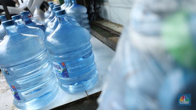 Don't Be Surprised! Gallon Water Price Suddenly Rises by Rp1,000, What's Going On?