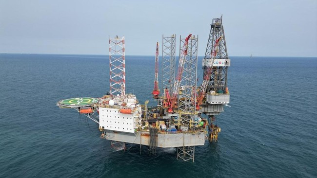 Market Remains Tight. Global Crude Oil Prices See Slight Correction