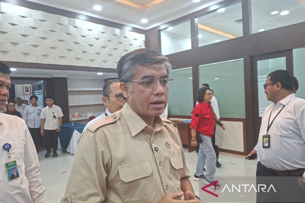 Labour Minister: Indonesian President to Deliver Gifts for Workers on May Day 2026