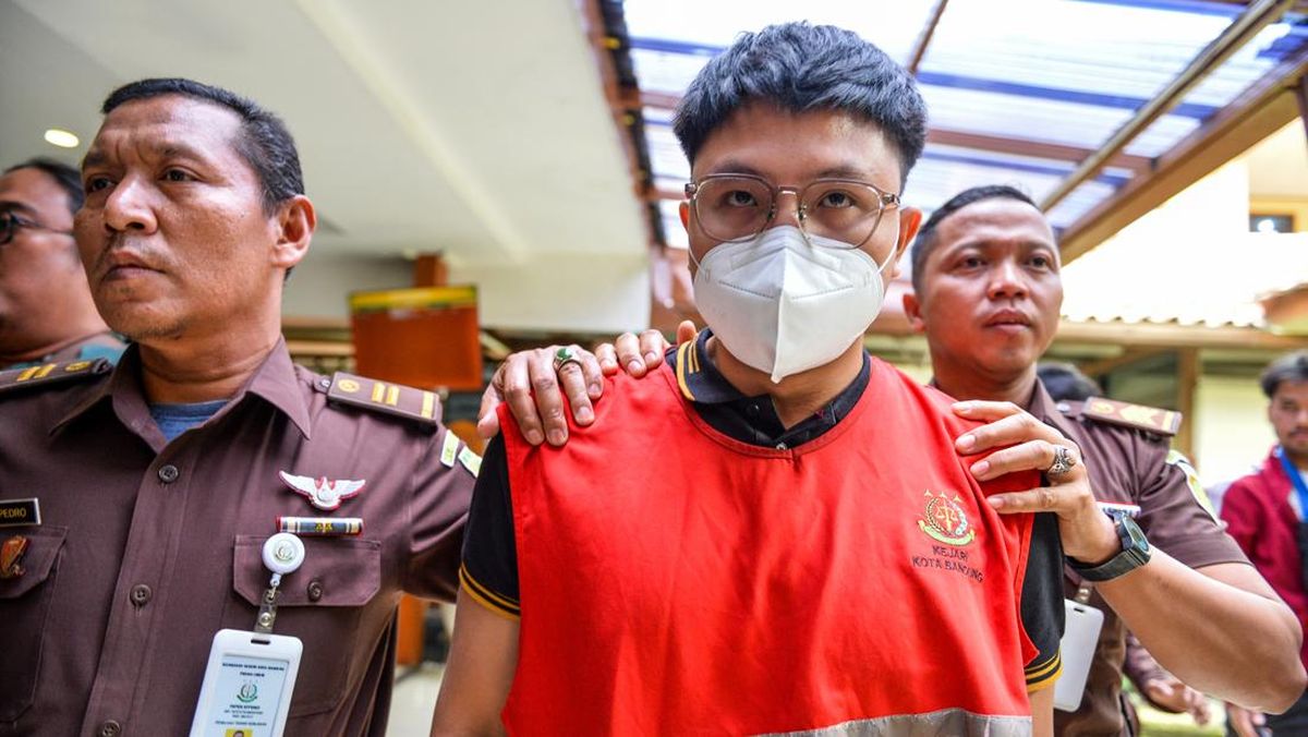 YouTuber Resbob Sentenced to 2.5 Years in Prison in Sunda Ethnic Insult Case