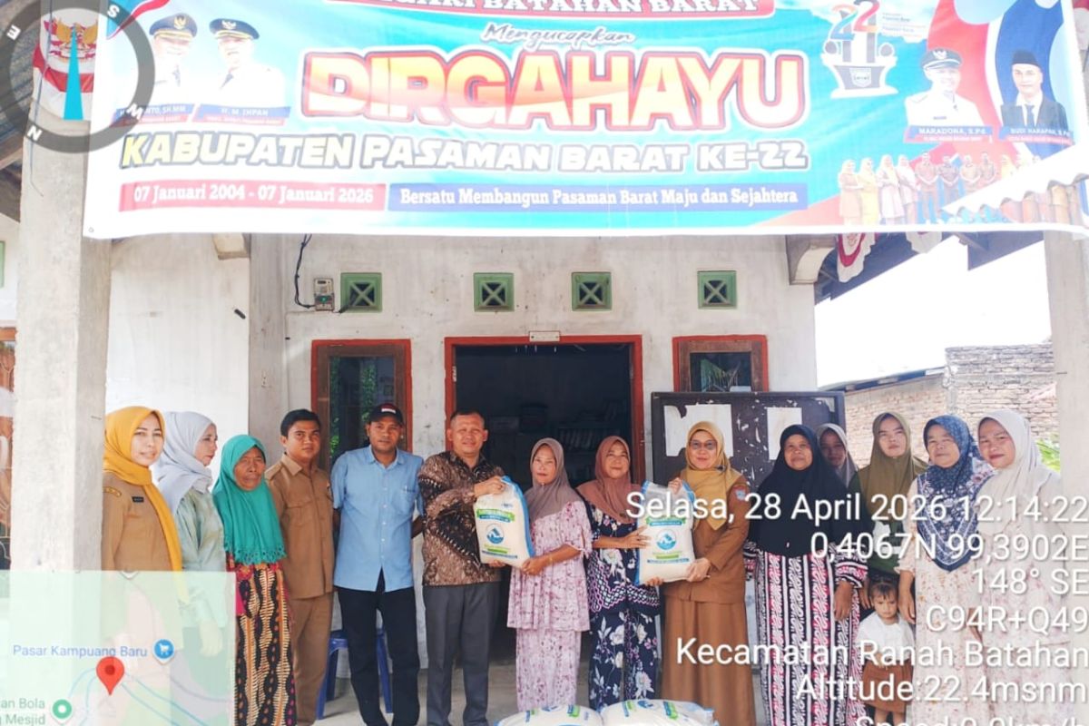 West Pasaman Regency Distributes Rice to Communities Affected by Natural Disasters