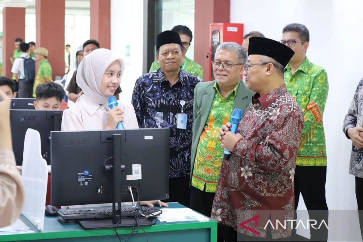 Minister of Basic and Secondary Education reviews UTBK-SNBT 2026 implementation at UPN Veteran Jakarta