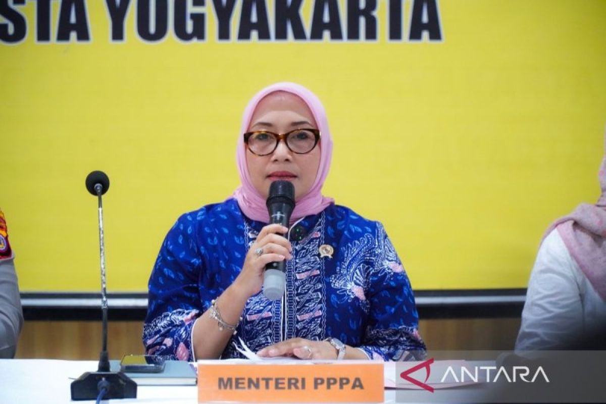 Minister Arifah apologises for inappropriate statement on carriage relocation