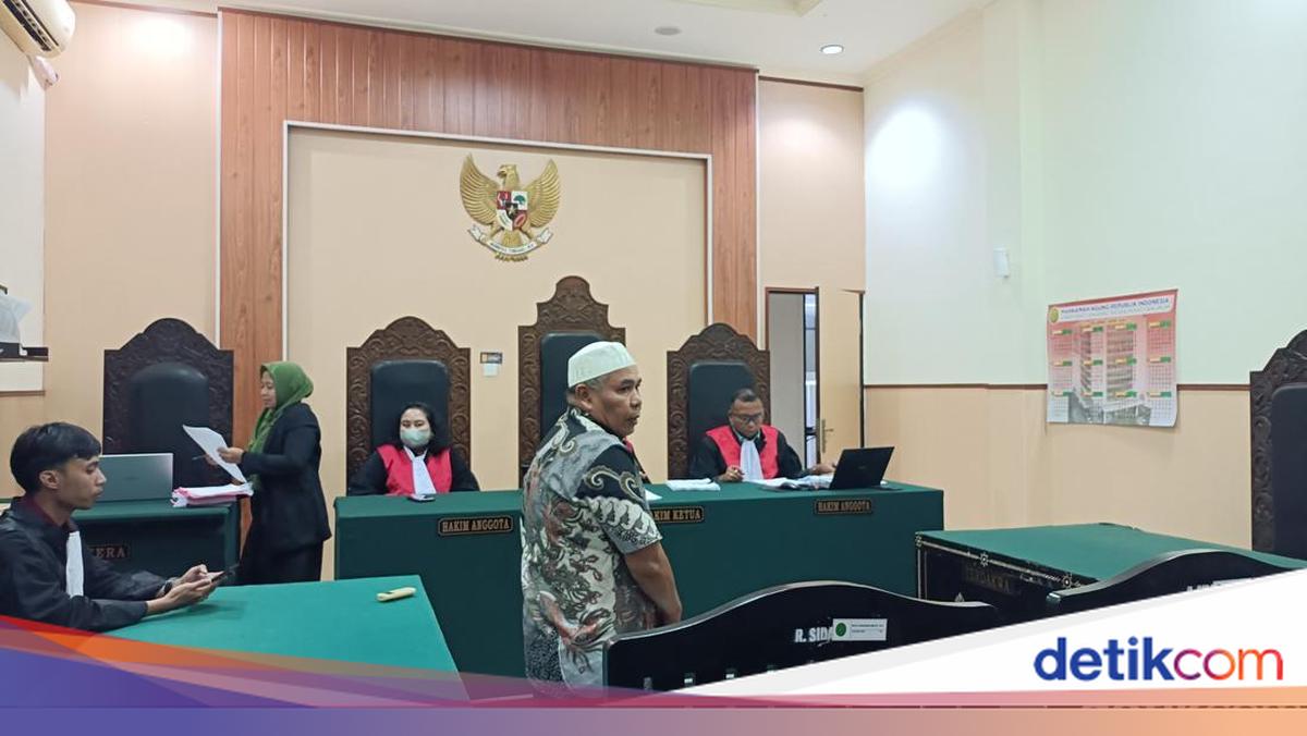 Judge Orders Prosecutor to Investigate Former Regent and Secretary of East Lombok in Chromebook Corruption Case