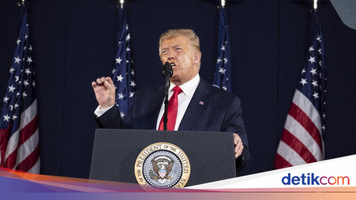Trump Says Negotiations to End War with Iran Will Proceed via Phone