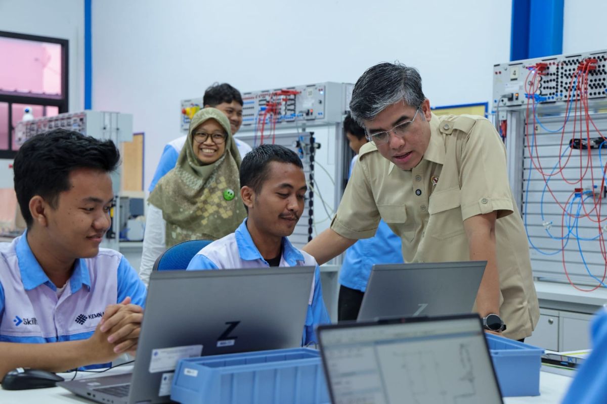 Minister of Manpower: Vocational Training a Key Factor in Boosting Workforce Absorption