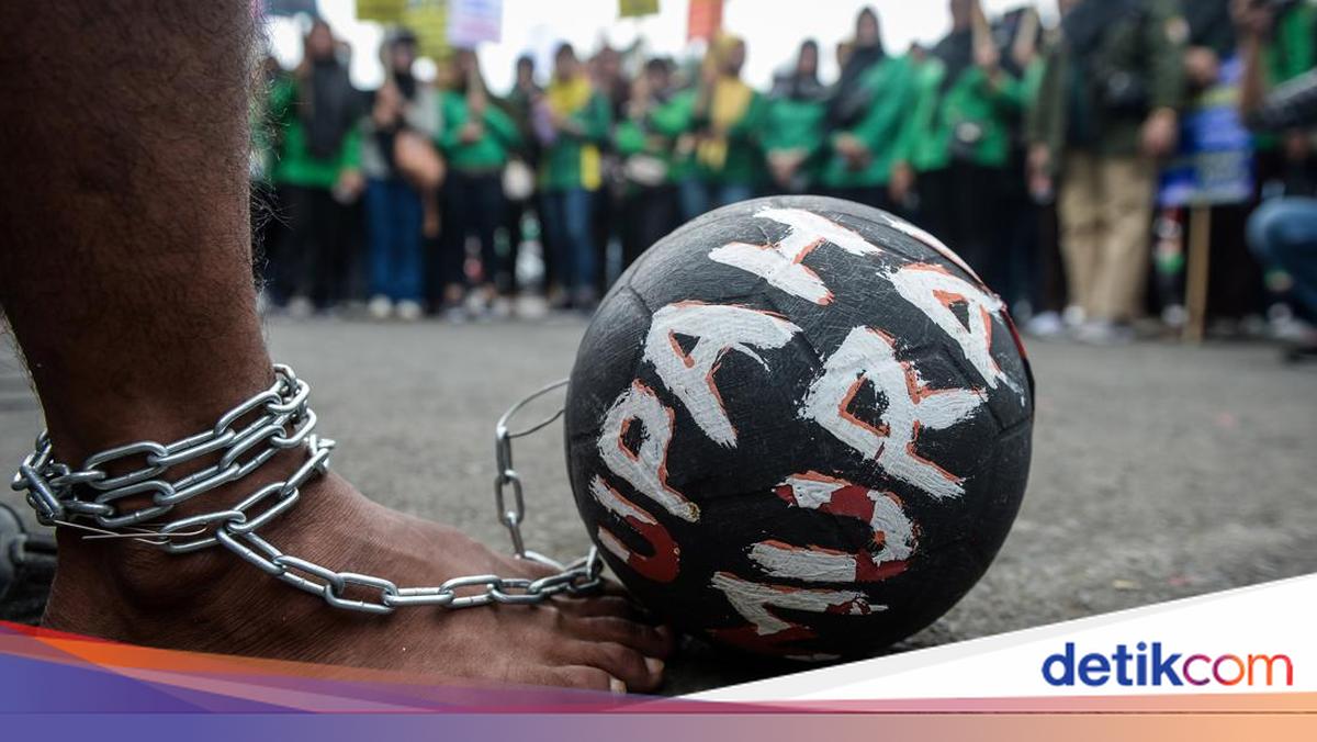 History of International Workers' Day on 1 May and Its Celebrations in Various Countries