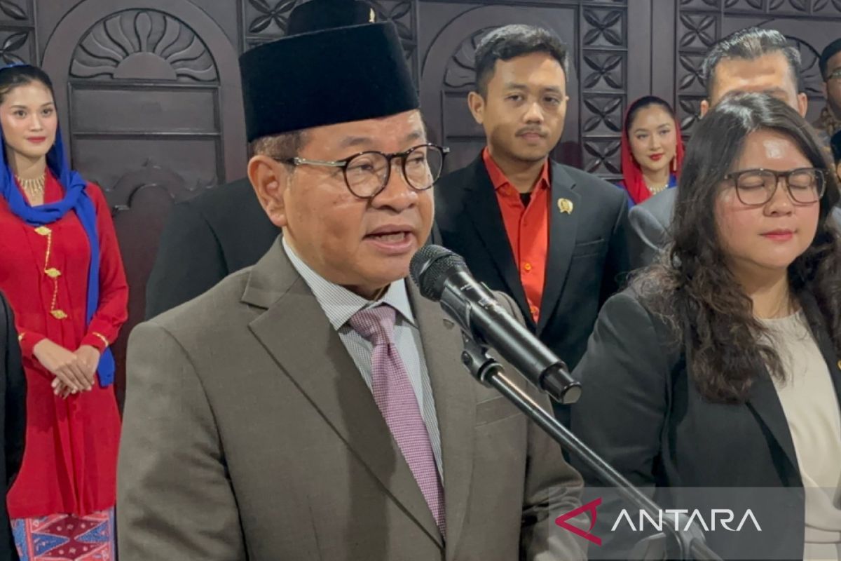 Pramono reveals opportunity to expand free private schools, including madrasahs