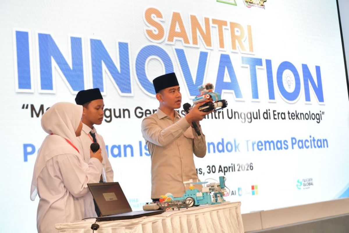 VP Gibran reviews AI training for Islamic boarding school students
