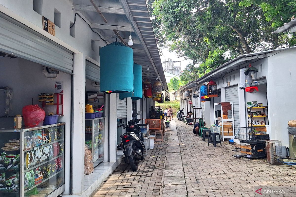Lenteng Agung Teras Outlet in South Jakarta Fully Occupied by 125 Traders