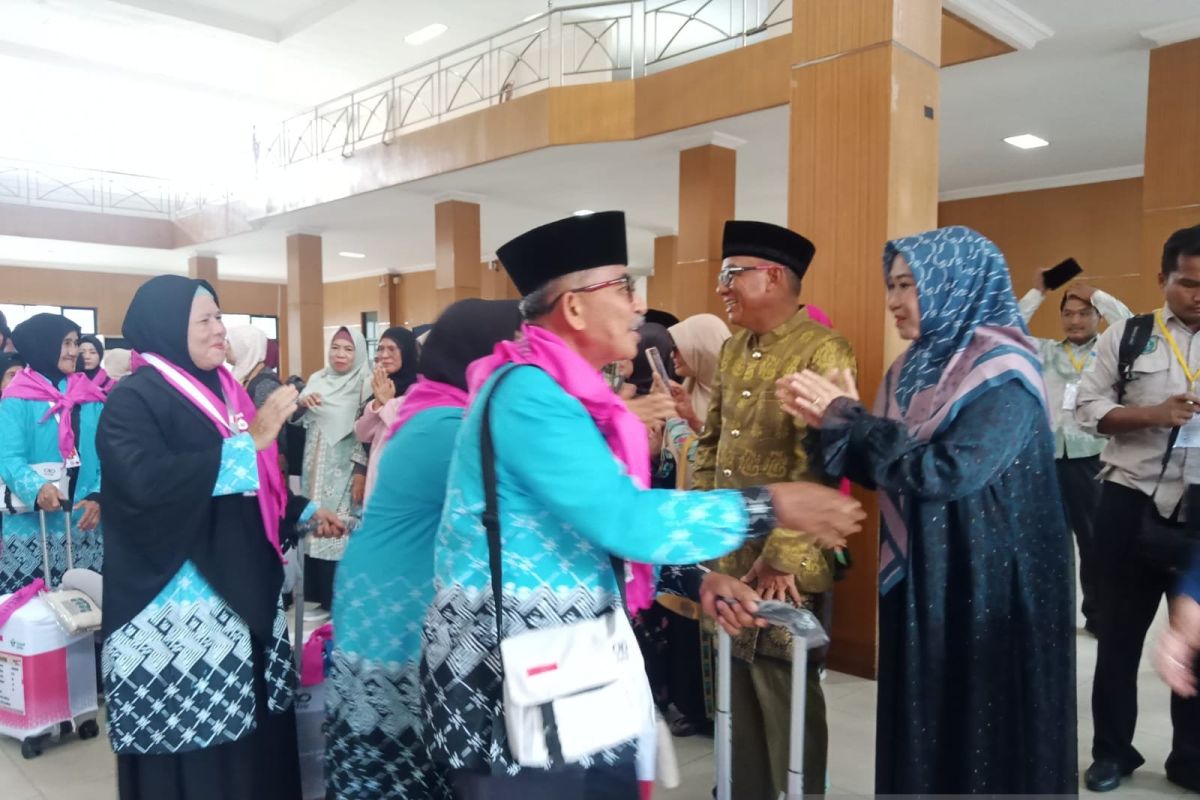 Belitung Regent hopes prospective Hajj pilgrims will pray for the region's progress