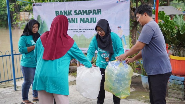 Protecting the Environment, Pertamina IT Surabaya Relies on This Programme!