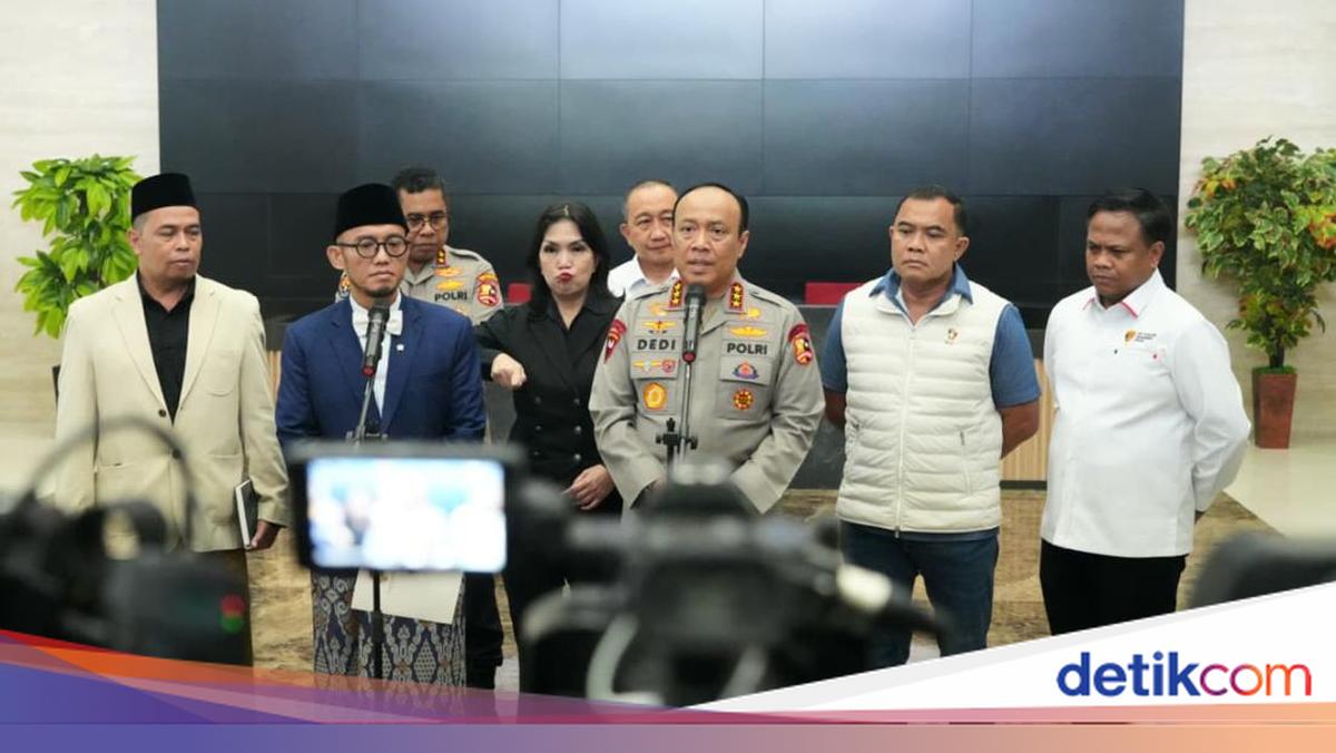 Polri Deploys Personnel in Saudi Arabia to Ensure Hajj Pilgrimage Security