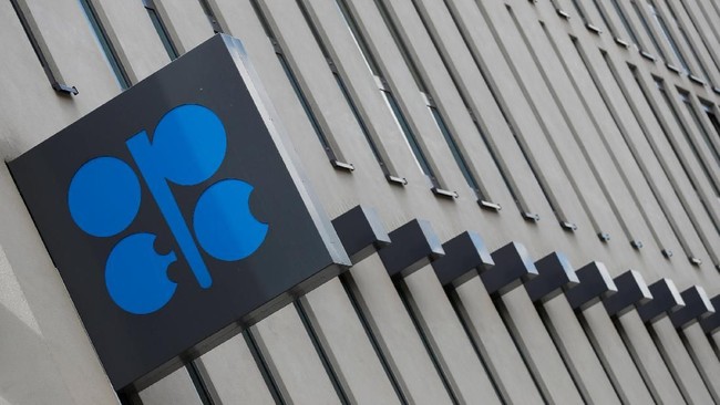 The United Arab Emirates' Exit from OPEC+ and Its Implications for Indonesia