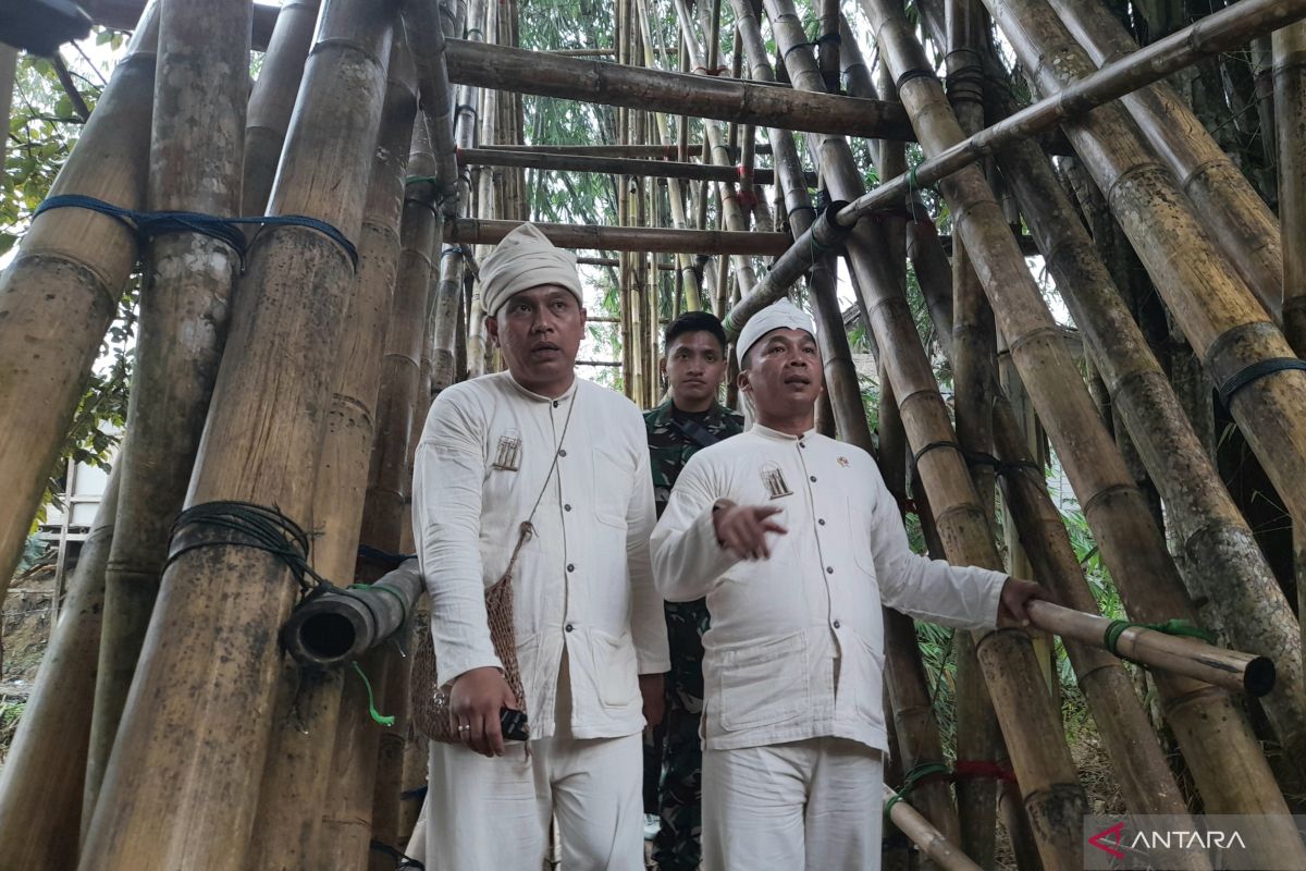 Minister of Population and Family Development visits Baduy community to expand reach of Free Nutritious Meals Programme for 3B