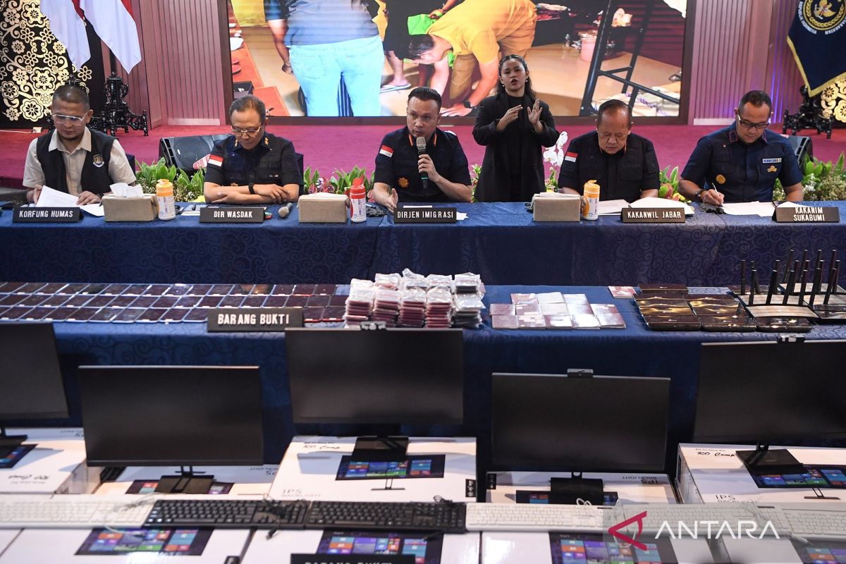 Immigration Authorities Secure 16 Foreign Nationals Suspected of Online Scams