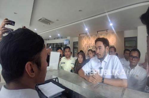 West Bandung Regent Threatens to Dismiss Employees Colluding with Agents Handling Population Administration in KBB