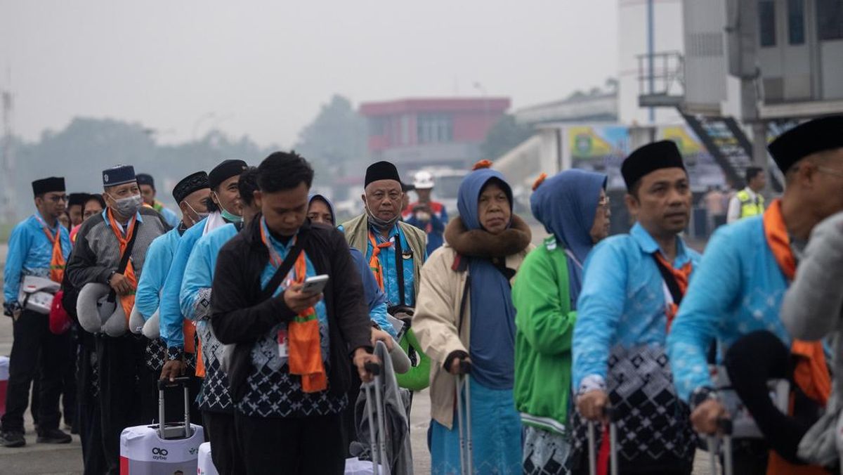 Illegal Hajj Syndicate: 8 Agents Using Work Visas Since 2024