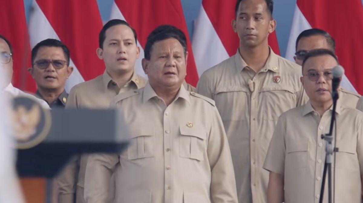 Prabowo Attends Monas Event, Greets and Shakes Hands with Workers on May Day 2026