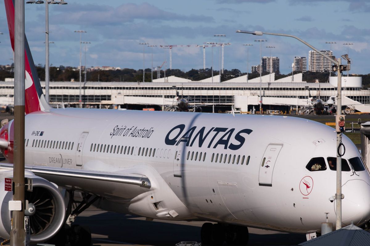 Qantas Extends Flight Reductions Due to High Fuel Prices