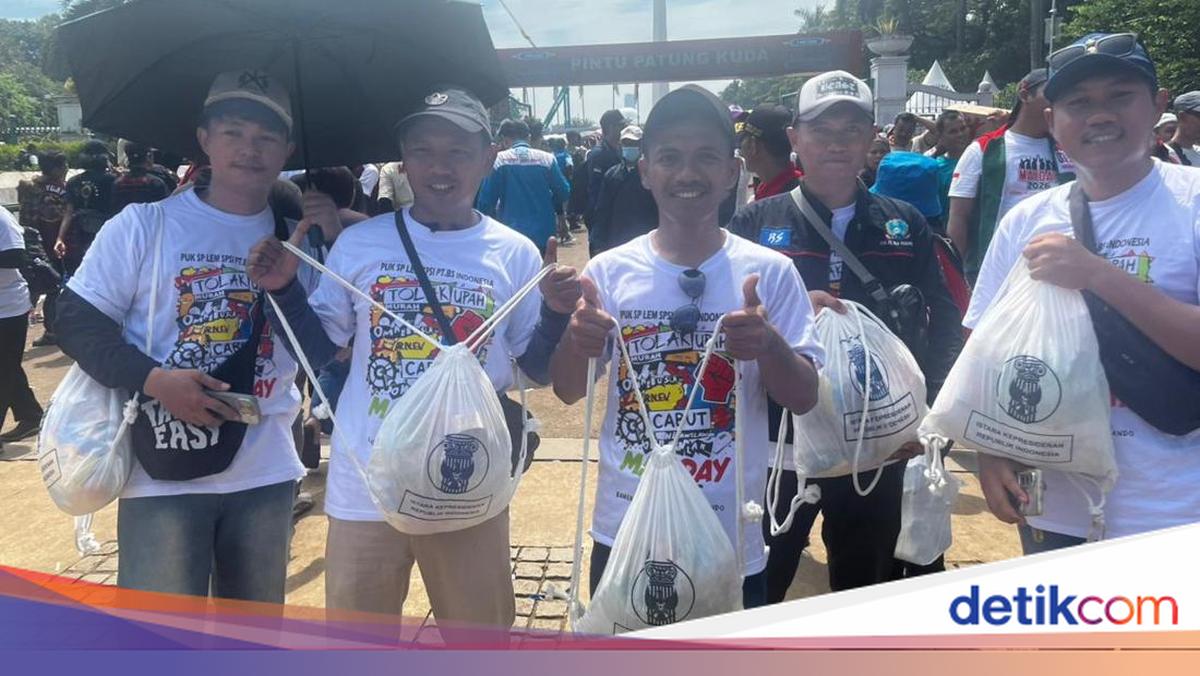 Workers' Delight in Receiving Grocery Packages as May Day Gifts in 2026