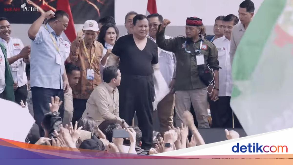 Moment Prabowo Removes Safari Suit and Tosses it to Labour Crowd at Monas