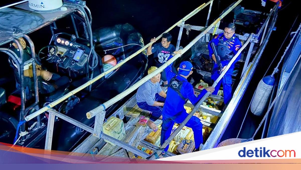Polairud Headquarters Police Thwart Fuel Smuggling in Labuan Bajo