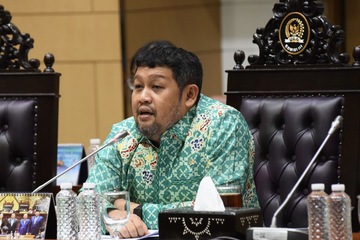 Legislator highlights illegal beauty clinics, urges Polri to take action