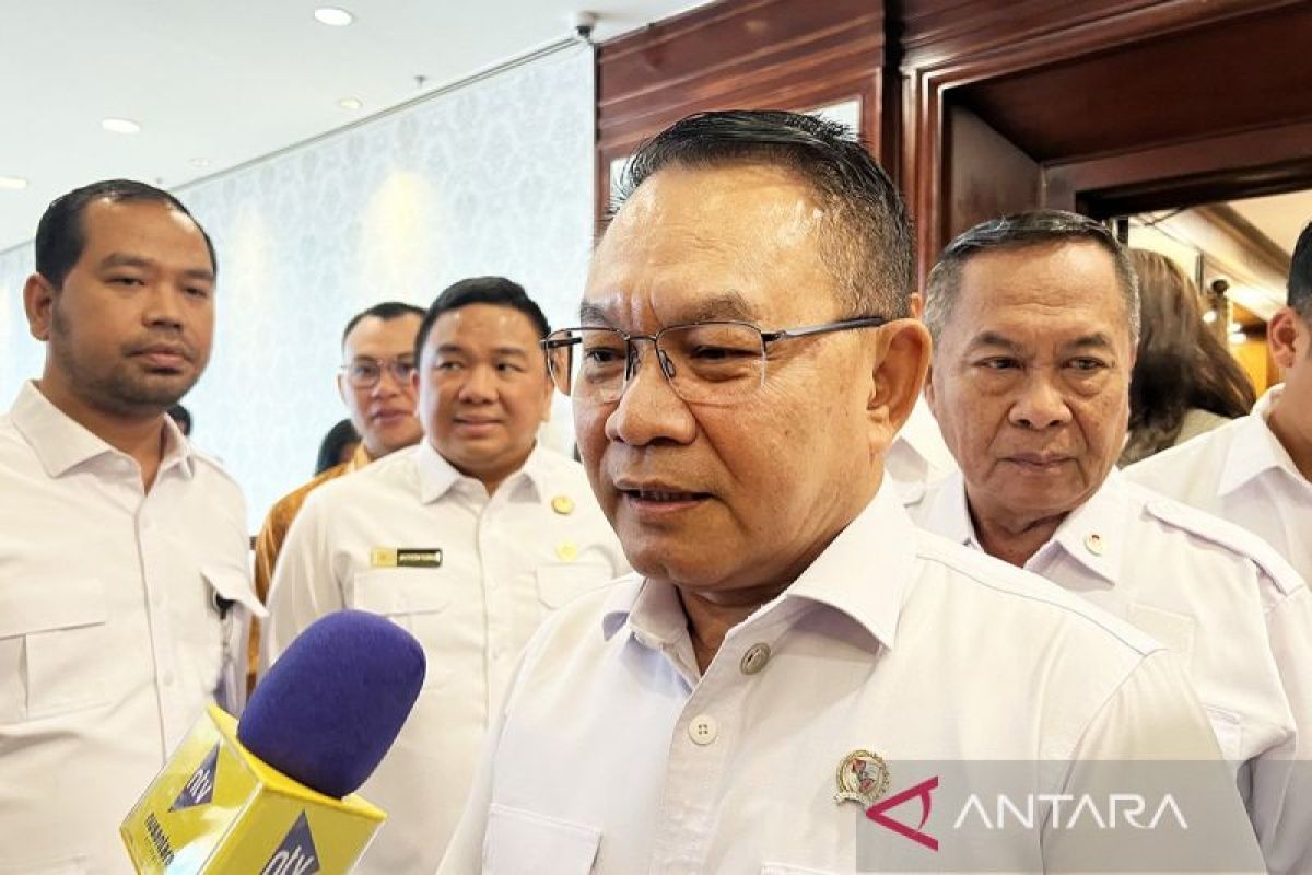 Dudung: Evaluate Level Crossings Following Series of Train Accidents
