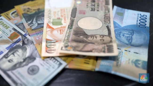Asian Currencies Suffer, Including Rupiah, Except Yen-Won