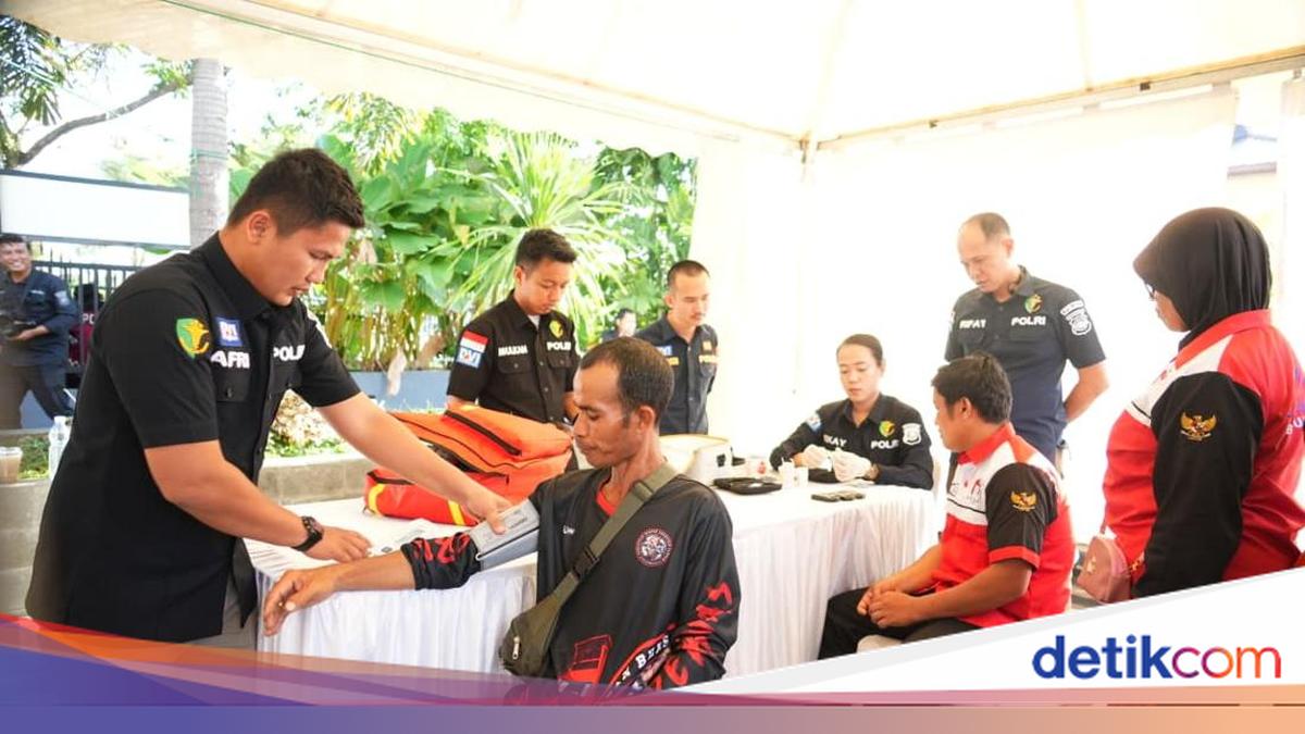 South Sumatra Police Provide Free Kitchen and Health Checks for Workers During May Day