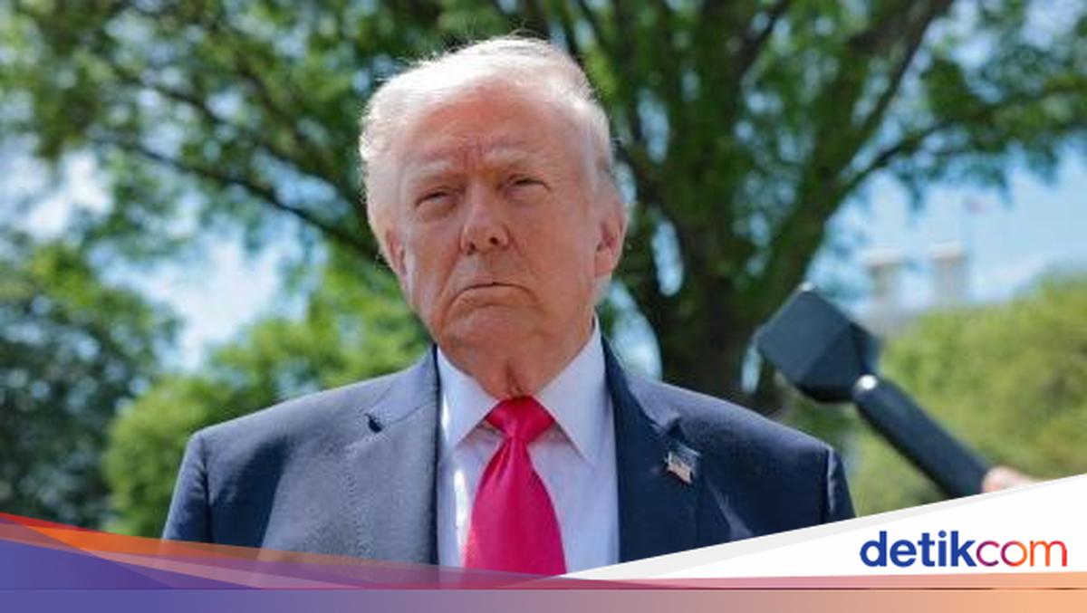 Trump Says Blockade in Strait of Hormuz is Profitable: We're Like Pirates