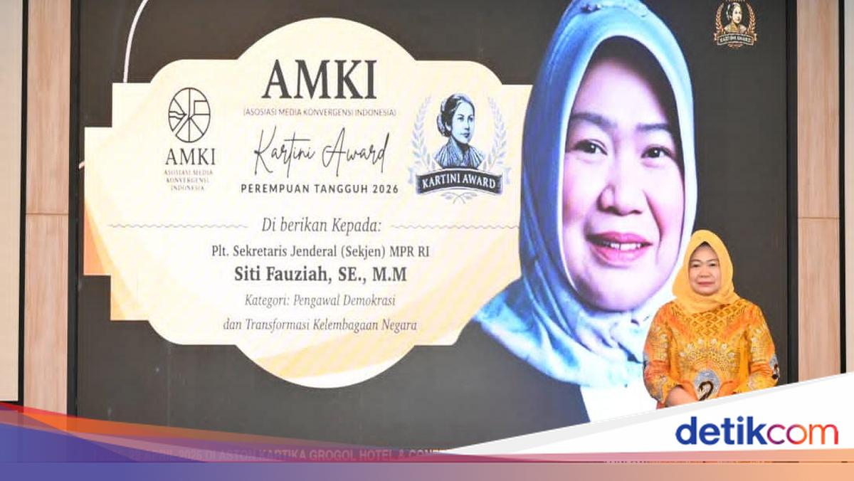 Receiving the Kartini Award 2026, Siti Fauziah Affirms Dedication to the Nation