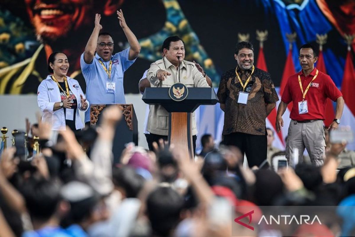 Politics of the Week: Cabinet Reshuffle to International Labour Day
