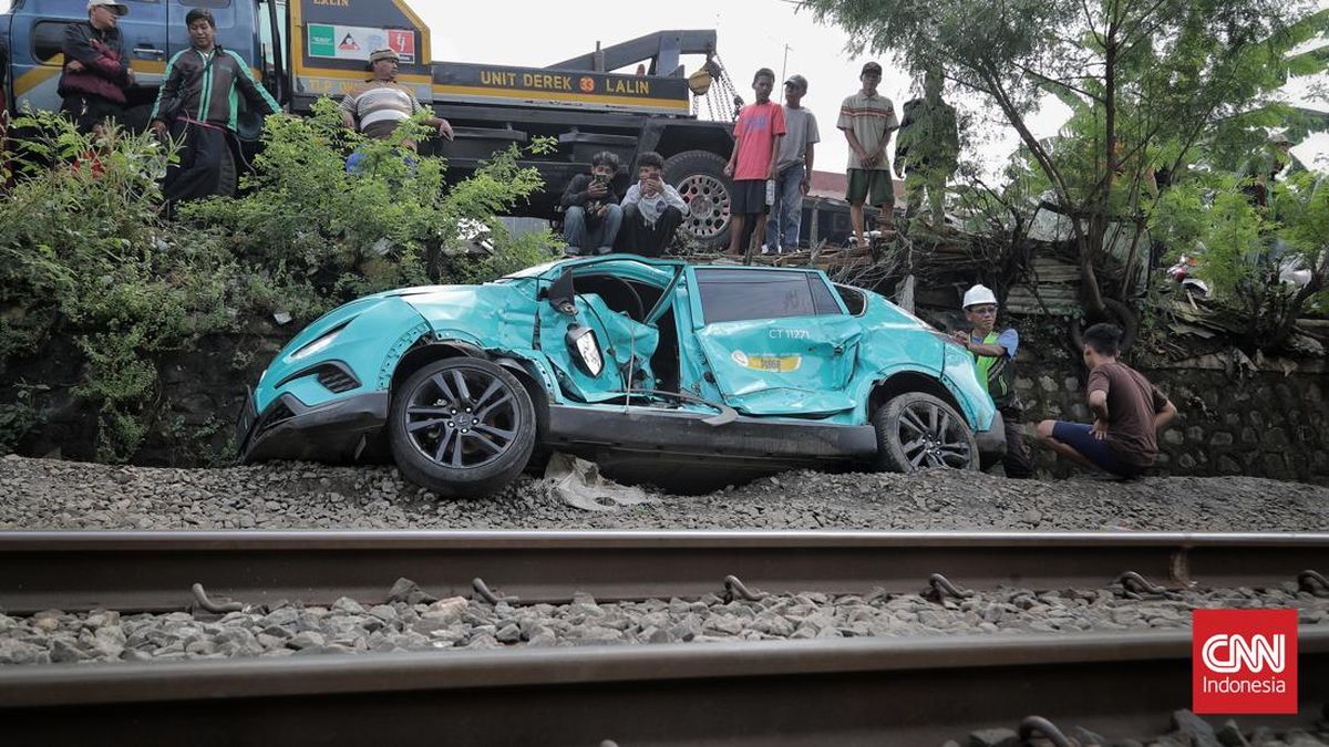 Police to Examine Green SM Tomorrow in Probe into Train Collision in East Bekasi