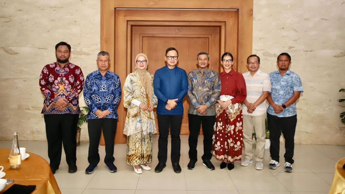 Deputy Interior Minister Bima Assesses Pacitan's Great Potential in the Tourism Sector