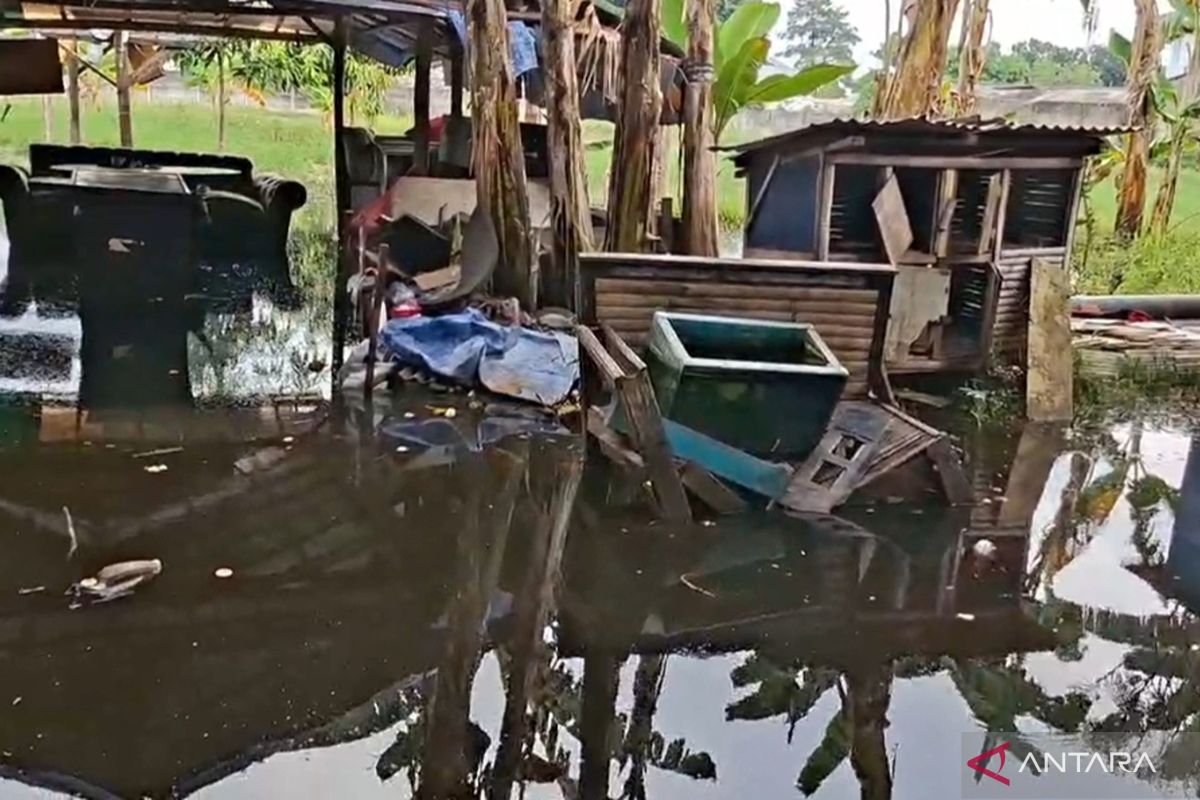 West Jakarta Water Resources Agency Explains Flooding Caused by Water Gate Construction