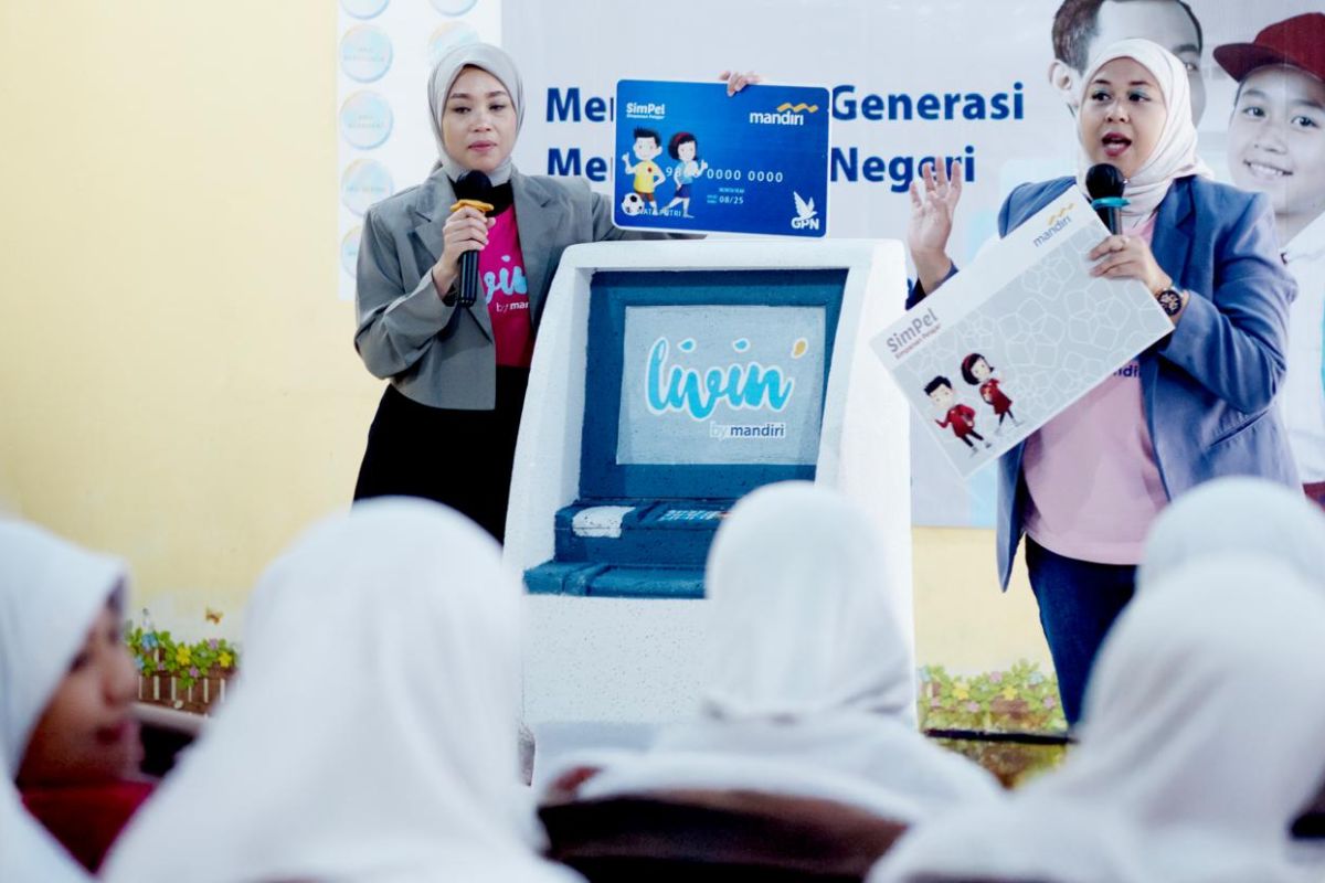 Bank Mandiri's SimPel Savings Accounts Reach 966,000 by March 2026
