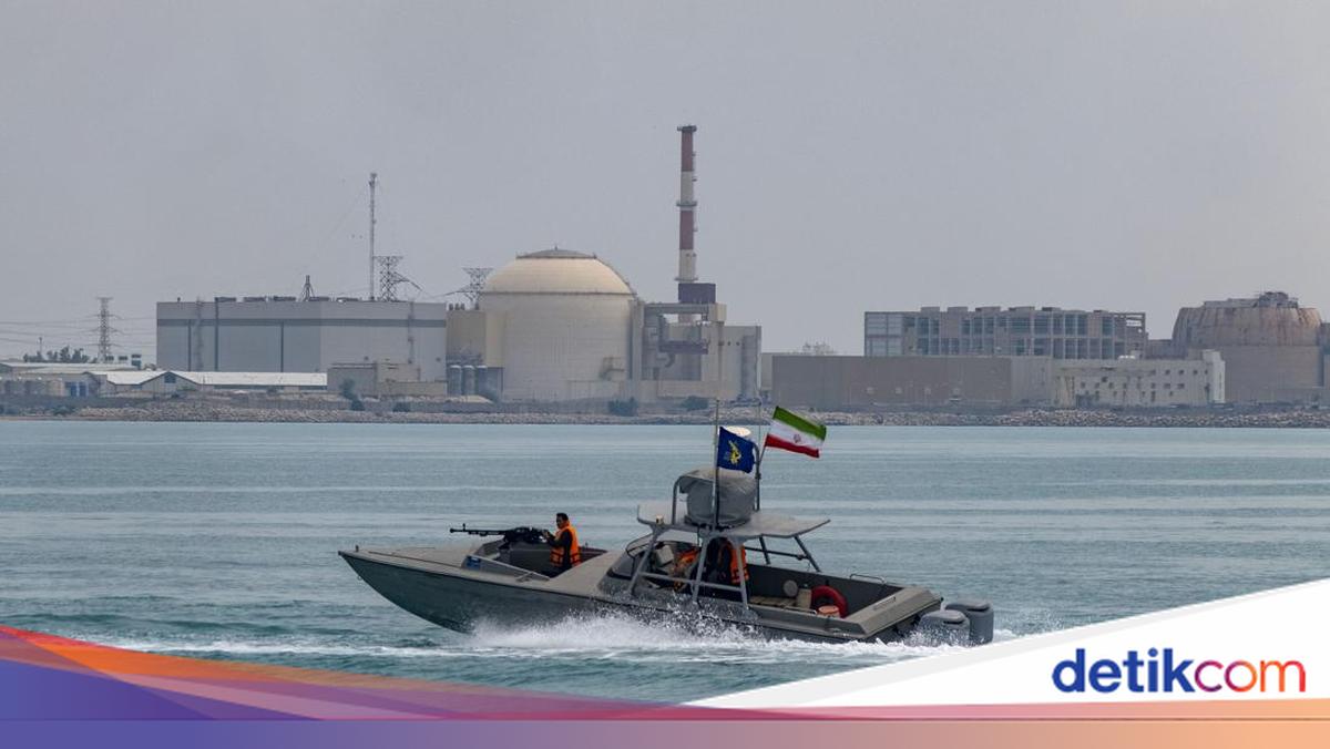 Ships Advised to Proceed with Caution After Tanker Hit by Projectile in UAE