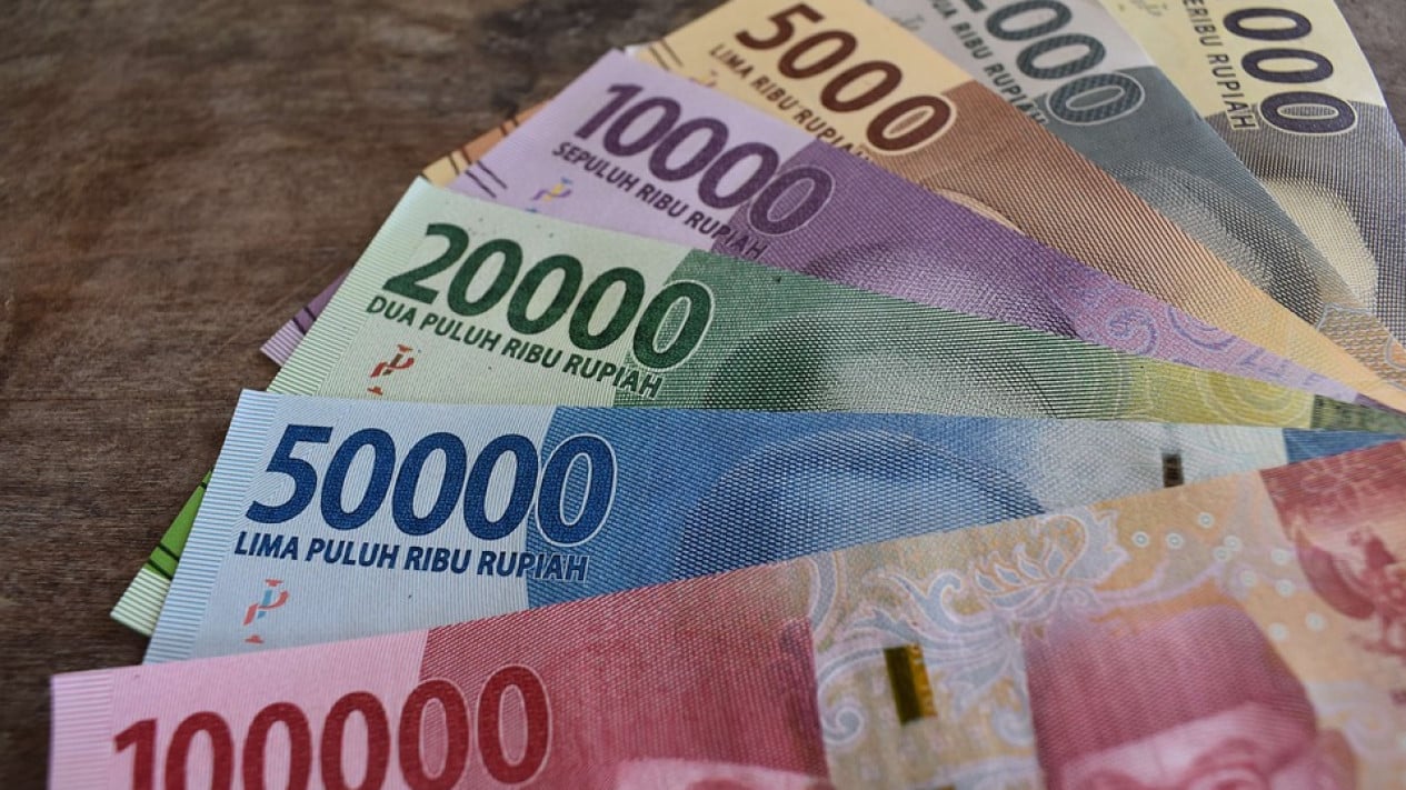 Rupiah Strengthens to Rp 17,334 Amid Concerns Over Indonesia's Fiscal Resilience Due to Rising Global Oil Prices