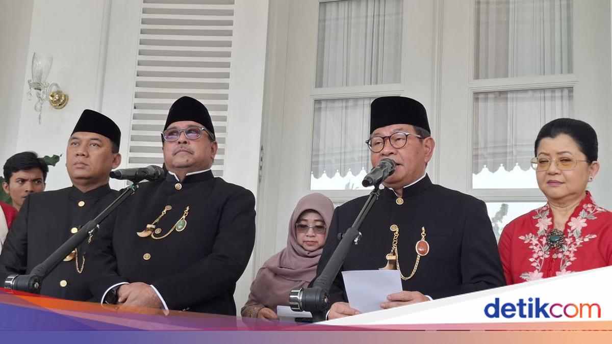 DKI Provincial Government Distributes Rp 2.2 Billion in Aid to 110 Schools Affected by Sumatra Disaster