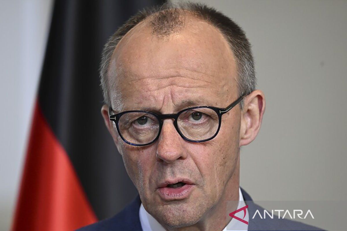 German Chancellor calls US new tariffs a blow to Europe