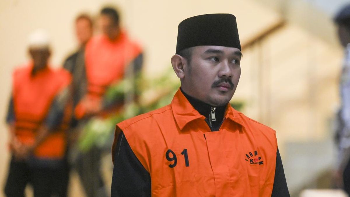 Bekasi Regent Ade Kunang Charged with Accepting Rp11 Billion Bribe, Father Rp1 Billion