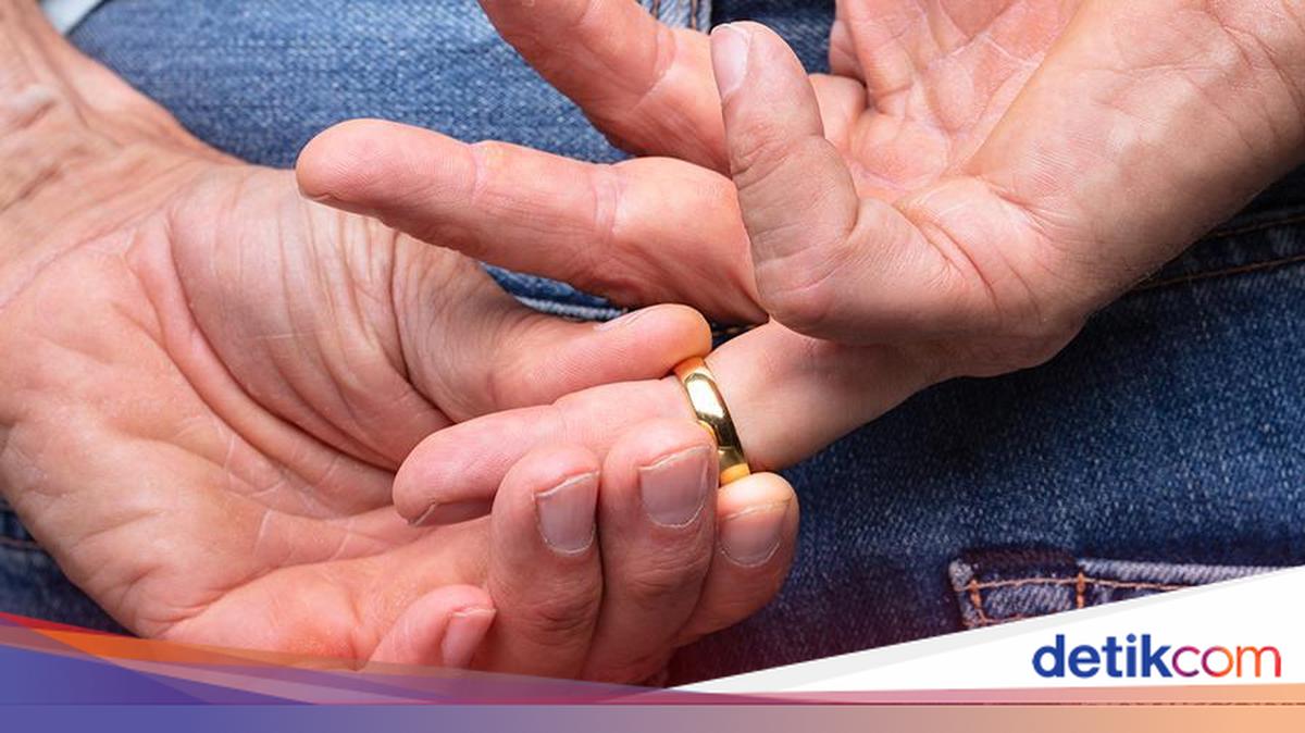 Reason Gunungkidul Residents Punish Adulterous Couple Caught Cheating by Building RT Road