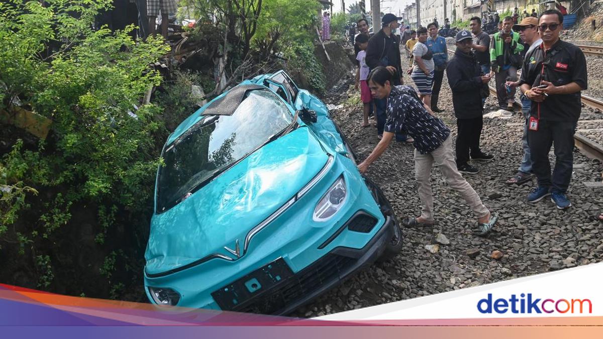 Examination of Green SM Taxi Party Regarding Train Collision in Bekasi Postponed to Tomorrow